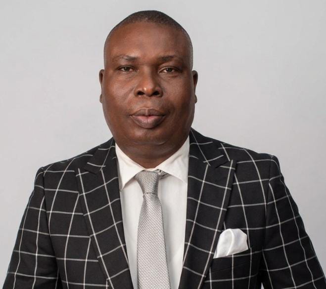 STATE CAPTURE AND ELITE EXIT: WHY NIGERIAN LEADERS BUILD OTHER COUNTRIES